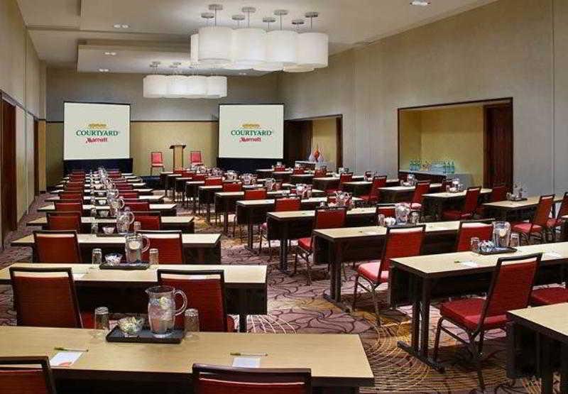 Courtyard By Marriott Airport Calgary